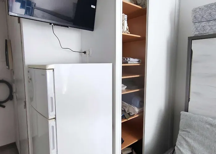 4 Pers, Cap D'agde, Proche - Fr-1-607-225 Agde